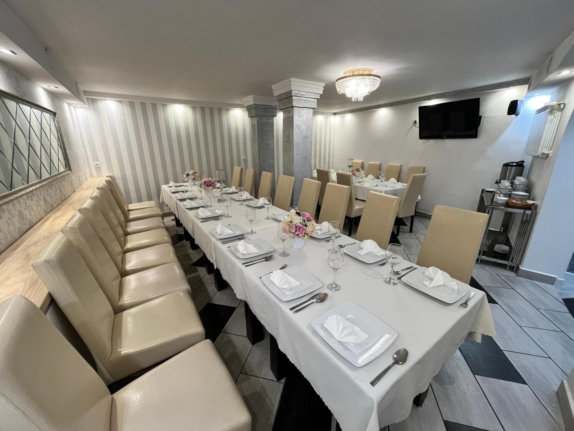 Hostel & Restauracja Santorini 比亚韦斯托克 外观 照片