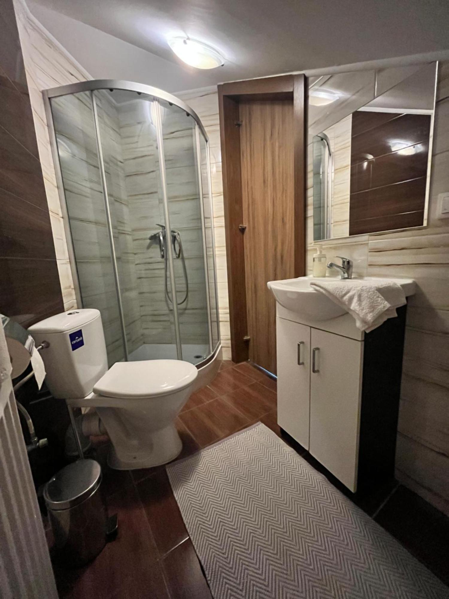 Hostel & Restauracja Santorini 比亚韦斯托克 外观 照片