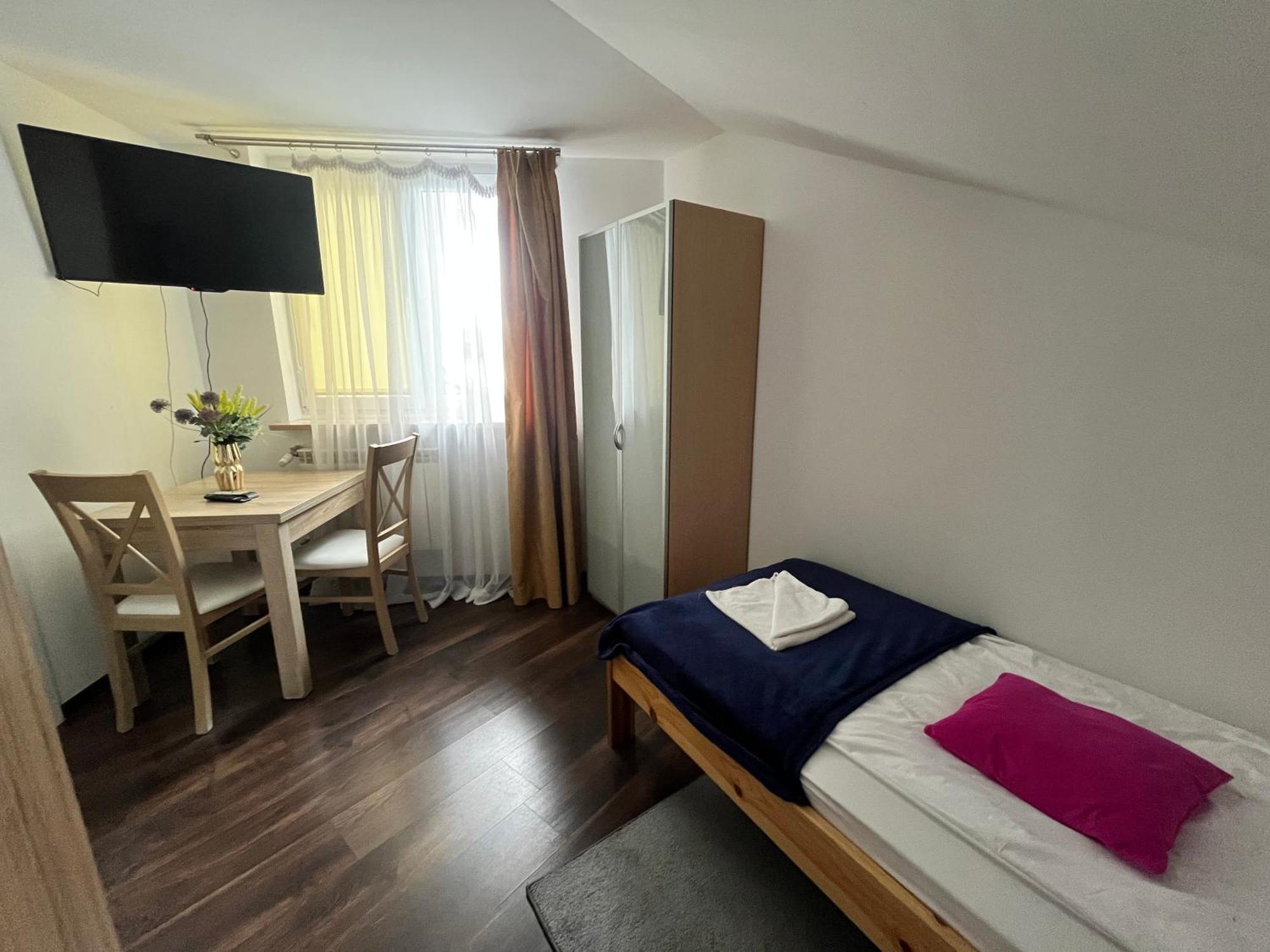 Hostel & Restauracja Santorini 比亚韦斯托克 外观 照片